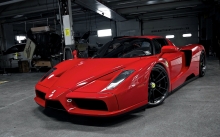  Ferrari Enzo       